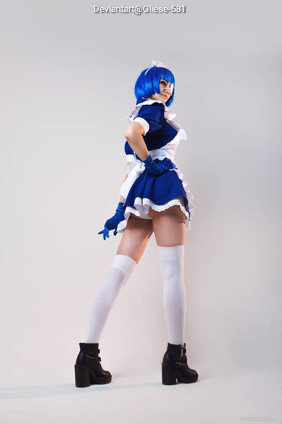 Ikki Tousen - Shimei Ryomou (Maid) Cosplay full body character photo