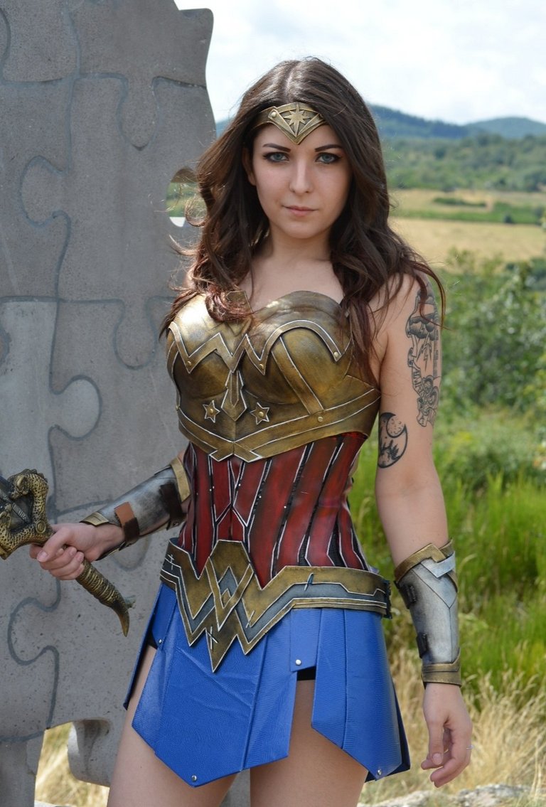 Justice League - Diana Prince (Diana of Themyscira) (Wonder Woman) Cosplay character costume portrait