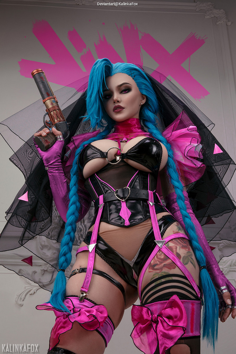 League of Legends - Jinx (The Loose Cannon) (Lingerie) Cosplay character costume portrait