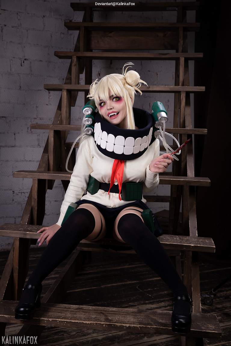 My Hero Academia - Himiko Toga (Yakuza Toga) Cosplay full body portrait