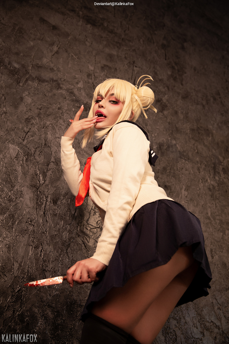 My Hero Academia - Himiko Toga (Yakuza Toga) Cosplay character costume portrait