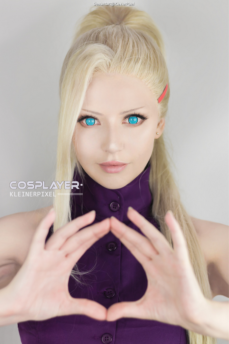 Naruto Shippuden - Ino Yamanaka Cosplay full body portrait