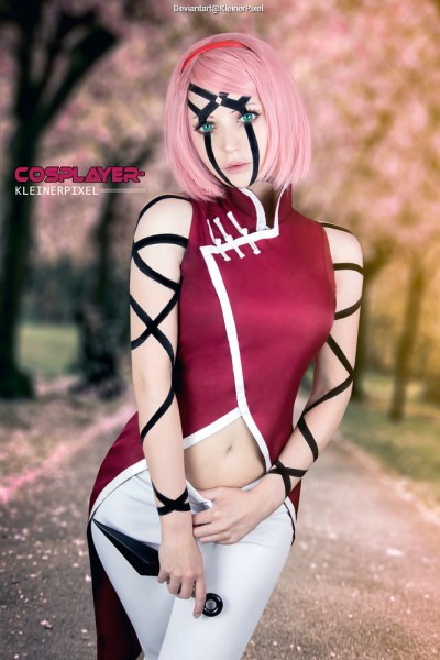 Naruto Shippuden - Sakura Haruno Cosplay