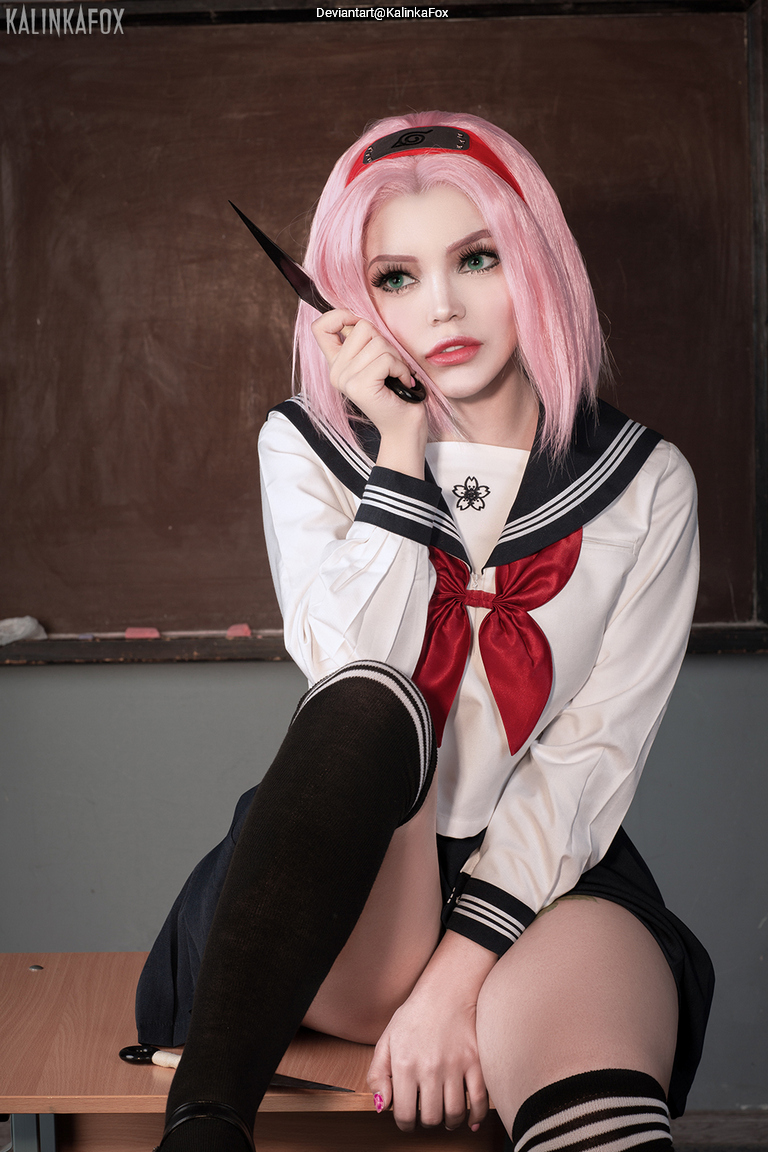 Naruto Shippuden - Sakura Haruno Cosplay full body portrait