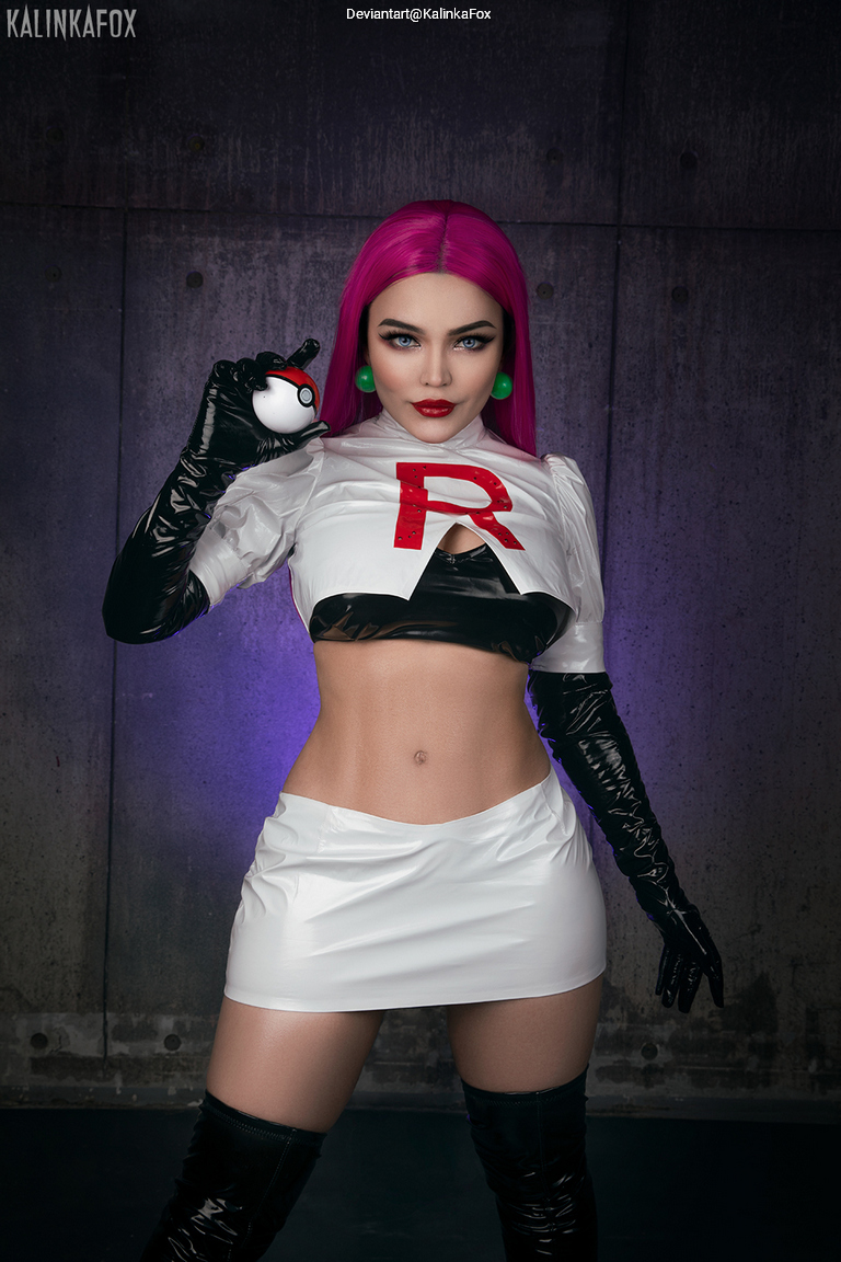 Pokemon - Jessie Cosplay full body character photo