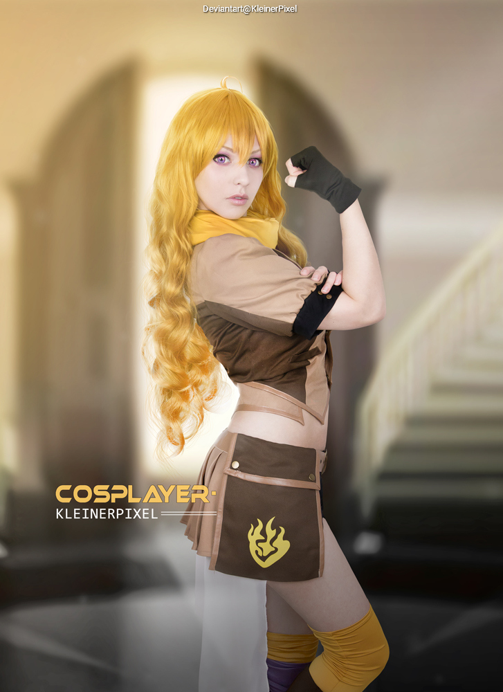 RWBY - Yang Xiao Long (Blondie) Cosplay full body portrait