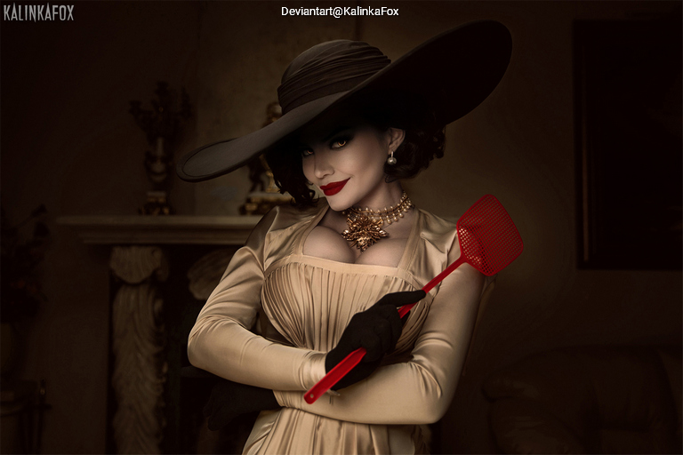 Resident Evil Village - Alcina Dimitrescu Cosplay full body character photo