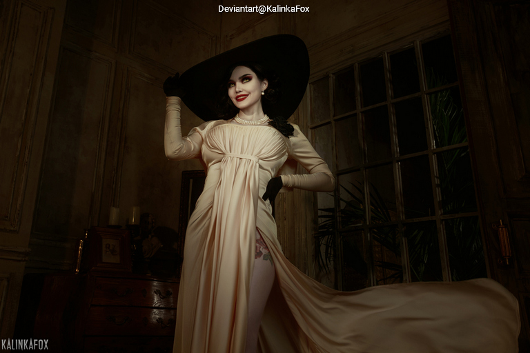 Resident Evil Village - Alcina Dimitrescu Cosplay costume showcase portrait