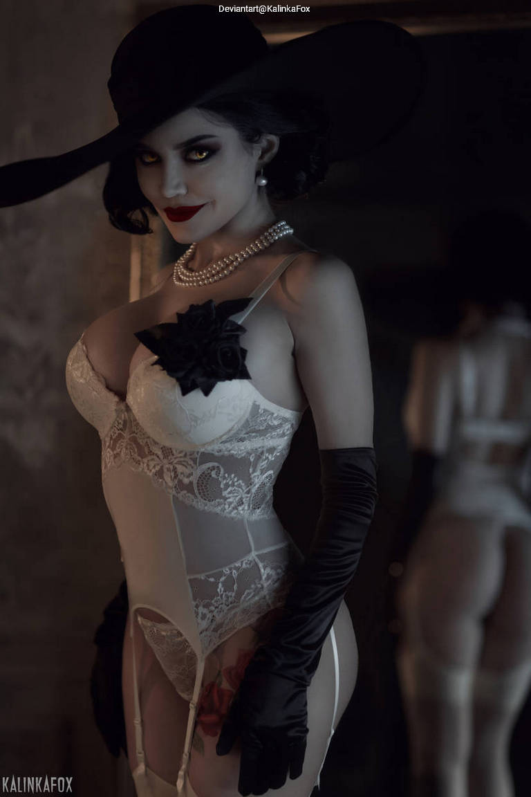 Resident Evil Village - Alcina Dimitrescu (Lingerie) Cosplay full body portrait
