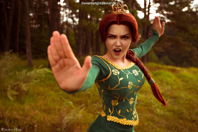 Shrek - Fiona (The Princess) Cosplay - character portrait photography