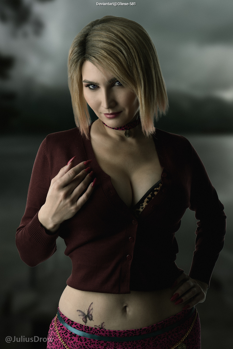 Silent Hill 2 - Maria Cosplay full length character portrait