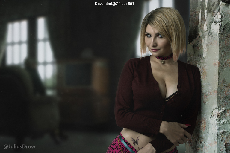 Silent Hill 2 - Maria Cosplay full body portrait
