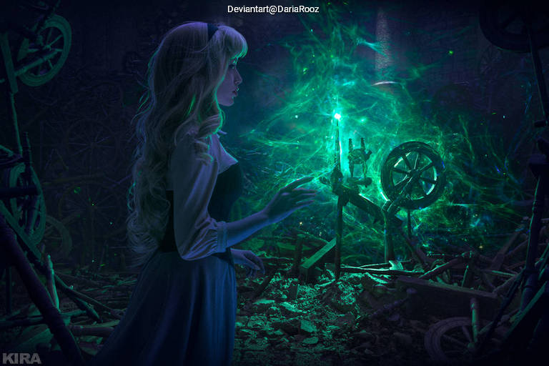 Sleeping Beauty - Princess Aurora (Briar Rose) Cosplay character recreation portrait