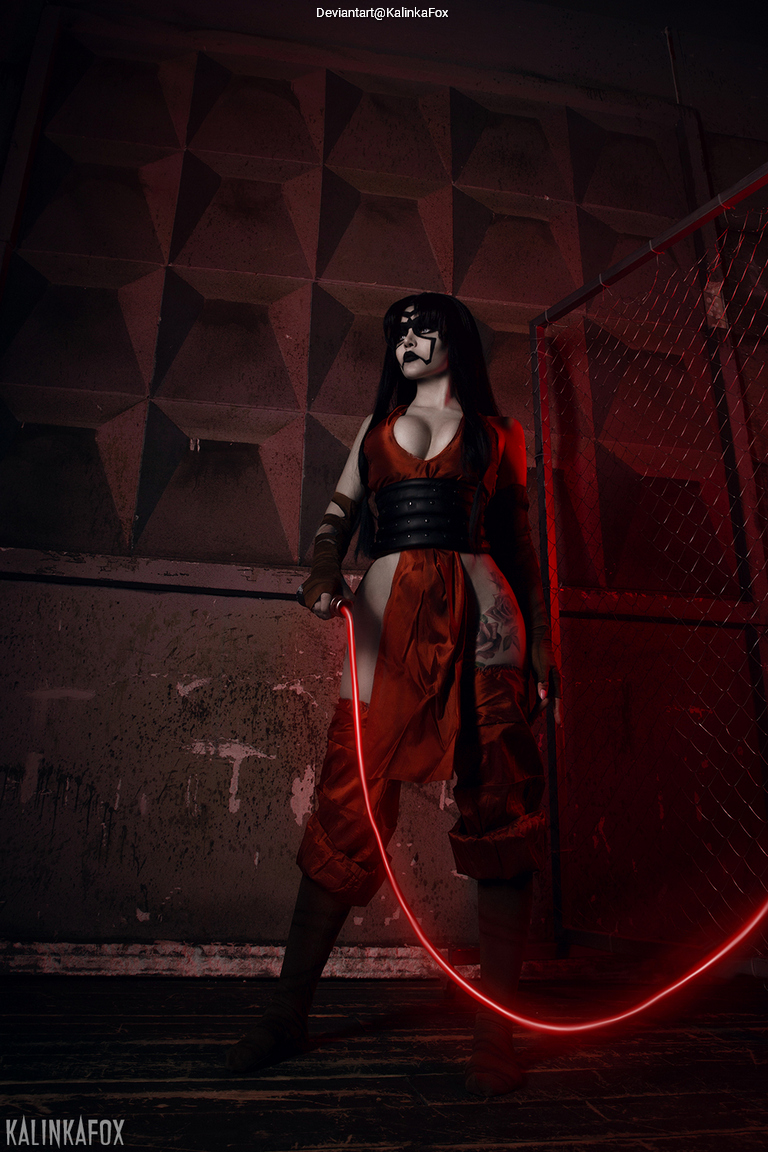 Star Wars - Empire at War - Forces of Corruption - Silri Cosplay full length photo