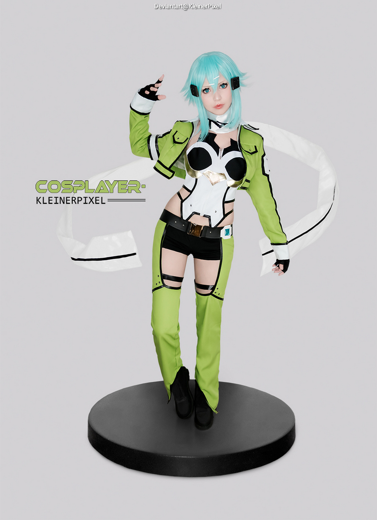 Sword Art Online - Asada Shino (Sinon) Cosplay full body character photo