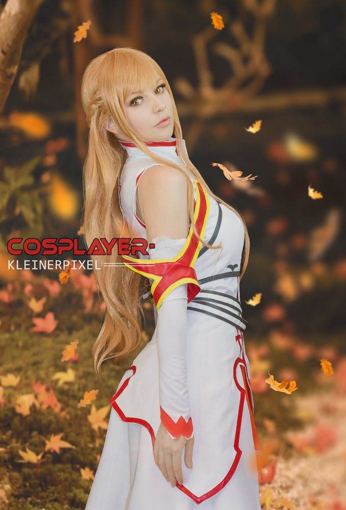 Sword Art Online - Yuuki Asuna (Titania) Cosplay full body portrait