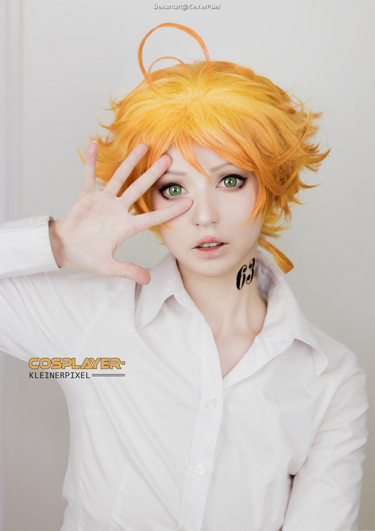The Promised Neverland - Emma (Antenna) Cosplay full length photo