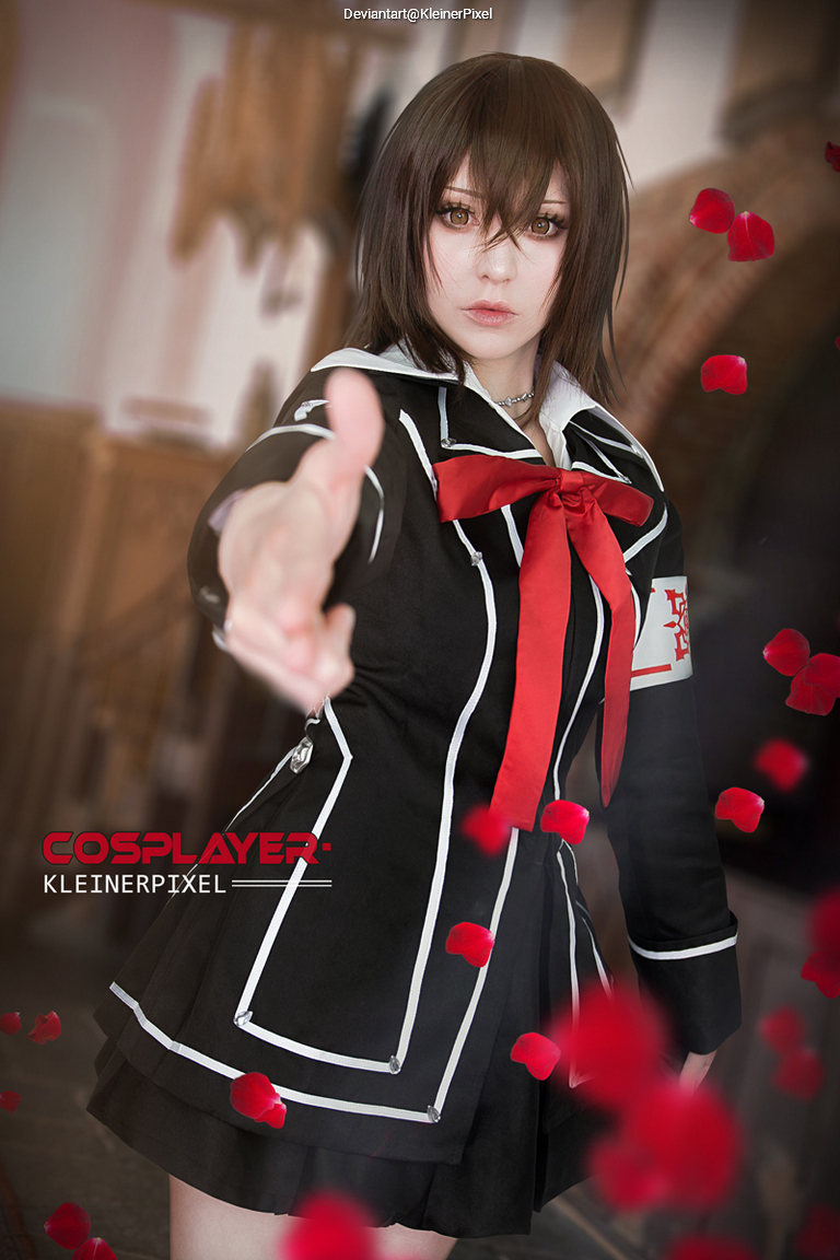 Vampire Knight - Yuki Kuran (Yuki Cross) Cosplay character costume portrait