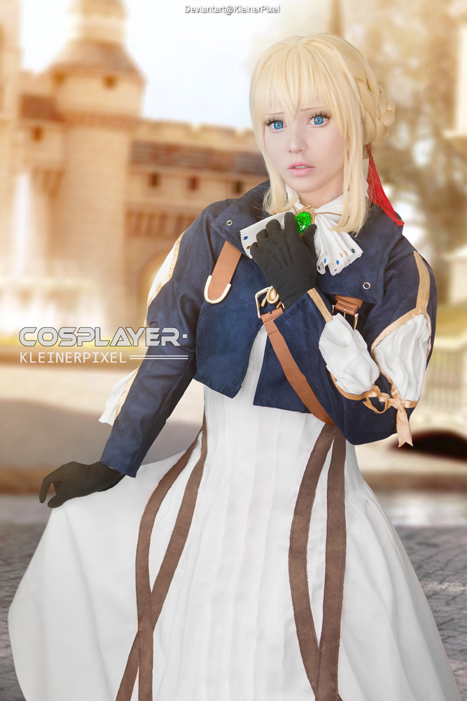 Violet Evergarden - Violet Evergarden Cosplay full body portrait
