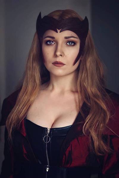 WandaVision - Wanda Django Maximoff (Scarlet Witch) Cosplay