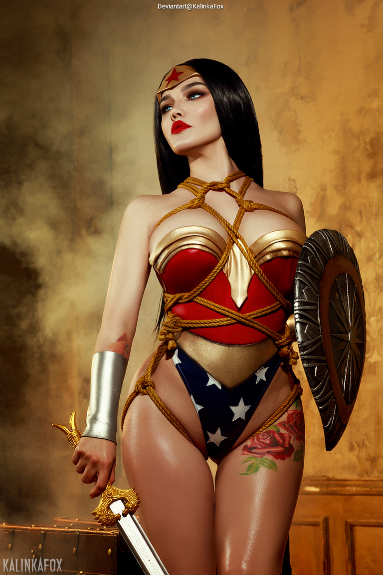 Wonder Woman (TV Series) - Diana Prince (Diana of Themyscira) (Wonder Woman) (Shibari) Cosplay full body character photo