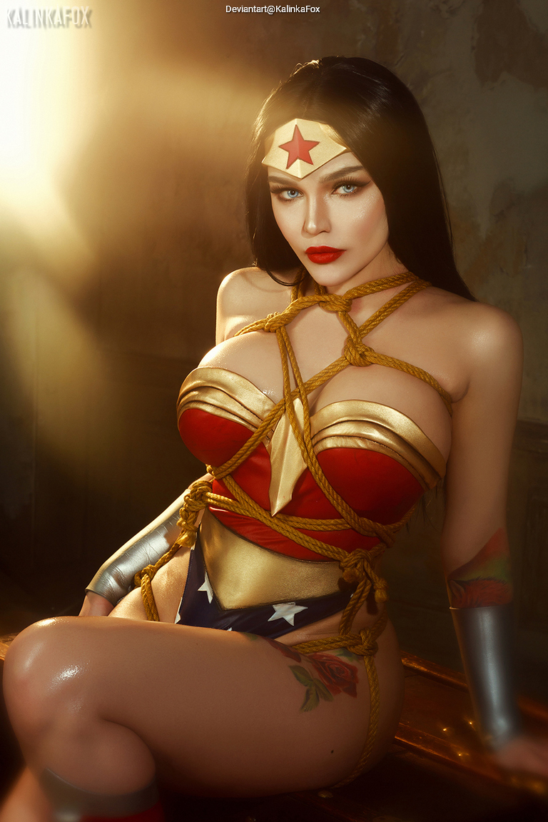 Wonder Woman (TV Series) - Diana Prince (Diana of Themyscira) (Wonder Woman) (Shibari) Cosplay full length photo