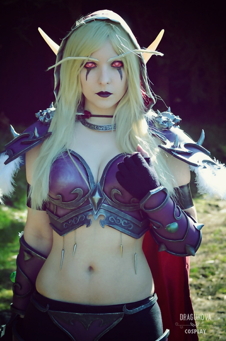 World of Warcraft - Sylvanas Windrunner (The Banshee Queen) Cosplay full length photo