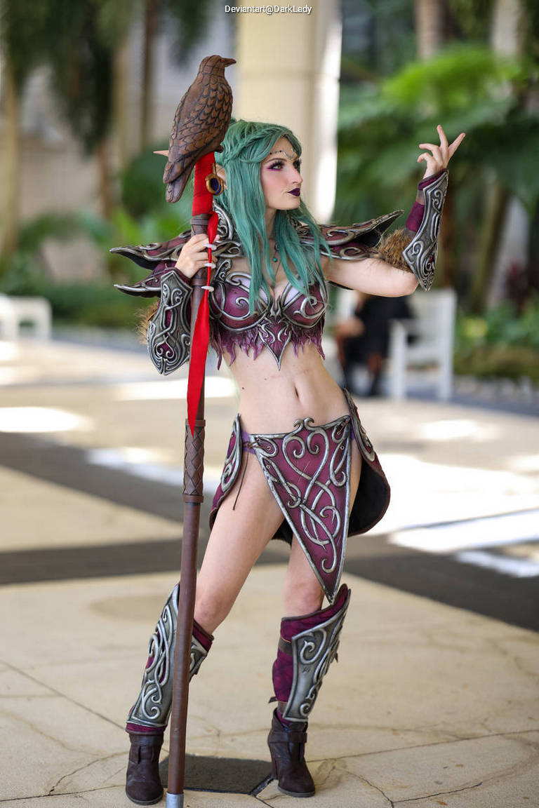 World of Warcraft - Tyrande Whisperwind Cosplay full body character photo
