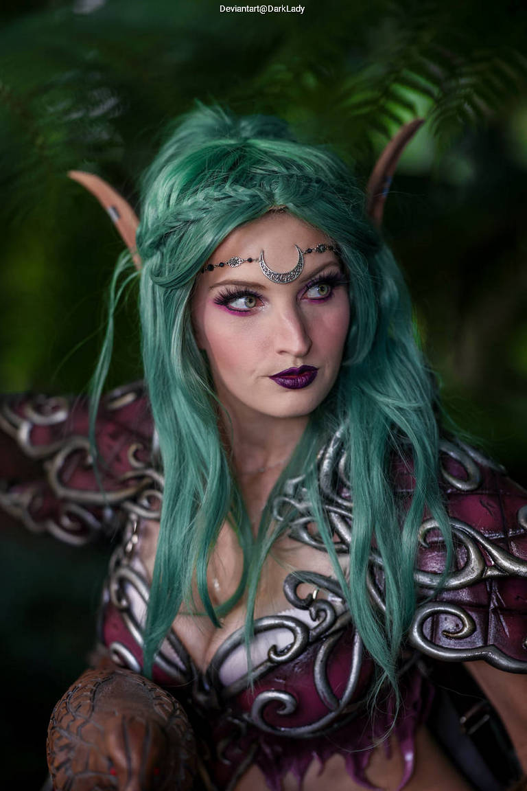 World of Warcraft - Tyrande Whisperwind Cosplay full body portrait