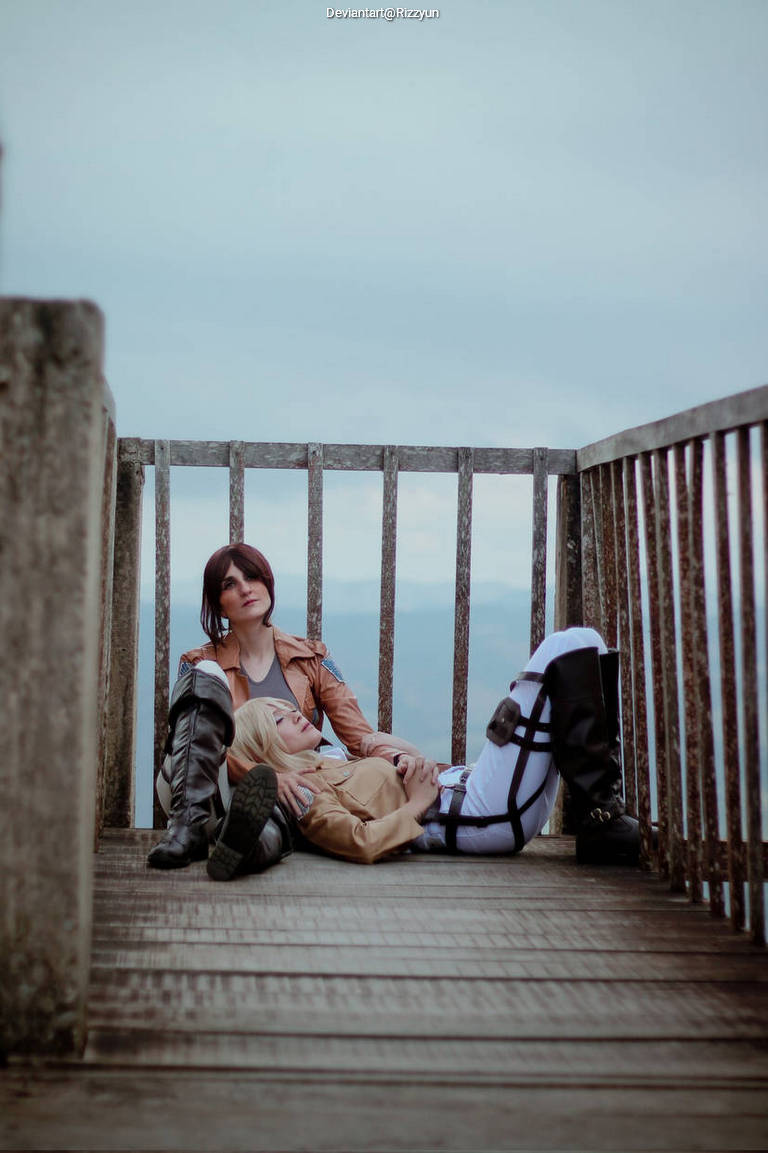 Attack on Titan - Historia Reiss (Christa Lenz) & Ymir (Jaw Titan) Cosplay - full length port. Attack on Titan - Historia Reiss (Christa Lenz) & Ymir (Jaw Titan) Cosplay - full length port.