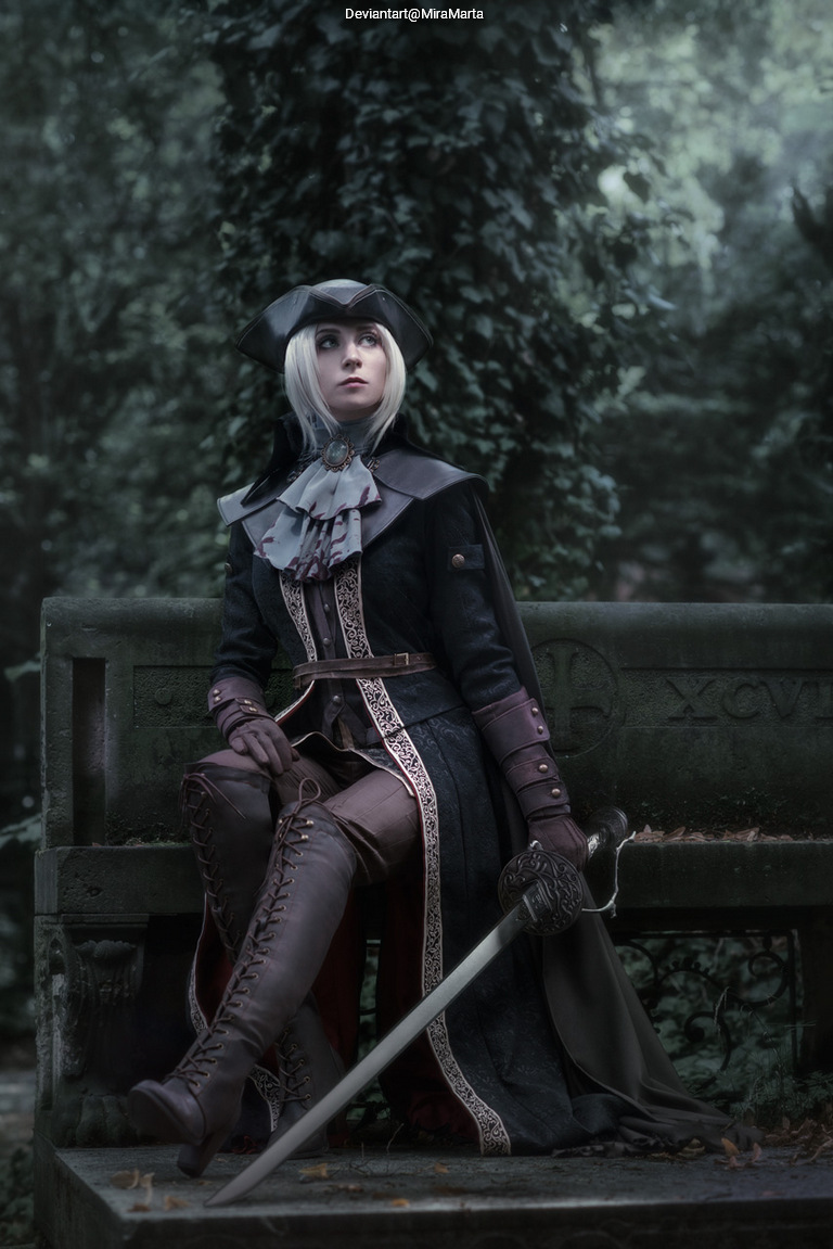 Bloodborne - Hunter Cosplay - professional cosplay study