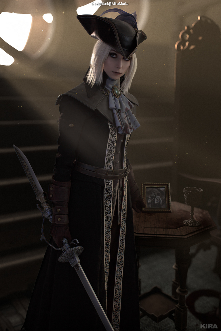 Bloodborne - Hunter Cosplay - character recreation portrait
