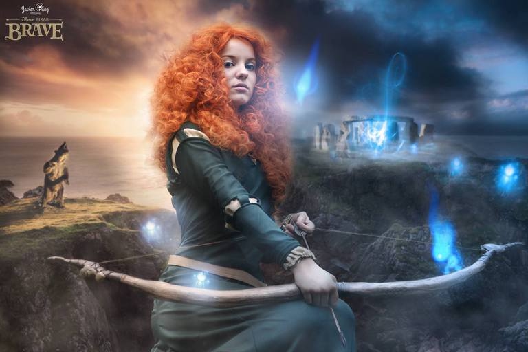 Brave - Merida (Princess Merida of DunBroch) Cosplay character costume portrait