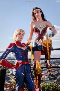 Captain Marvel - Carol Danvers & Diana Prince (Wonder Woman) Cosplay