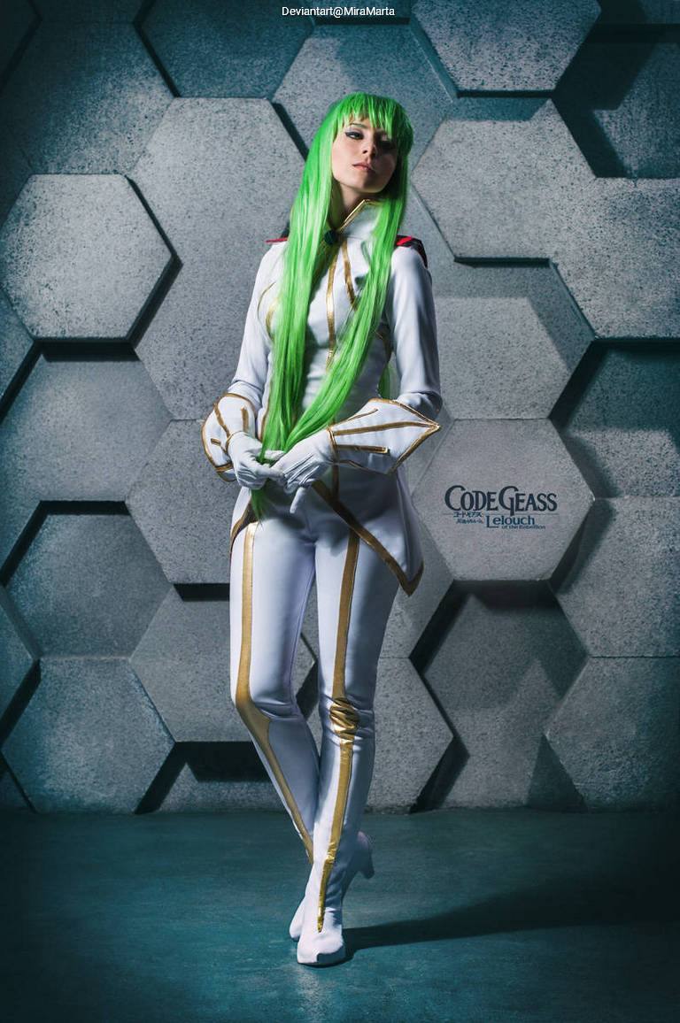 Code Geass - Lelouch of the Rebellion - C.C. (Immortal Witch) Cosplay full body character photo