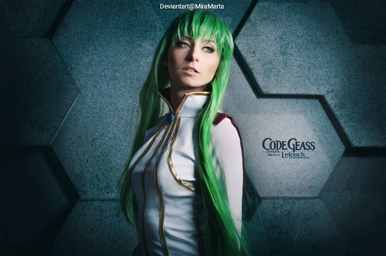 Code Geass - Lelouch of the Rebellion - C.C. (Immortal Witch) Cosplay full body portrait