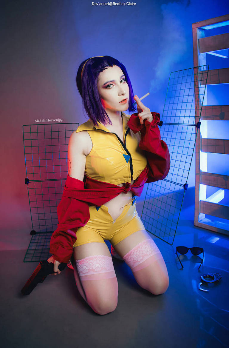 Cowboy Bebop - Faye Valentine (Lady Luck) Cosplay character recreation portrait