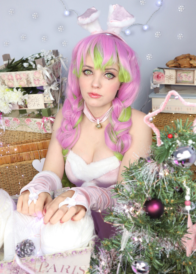 Demon Slayer - Mitsuri Kanroji (Bunny) Cosplay full body character photo