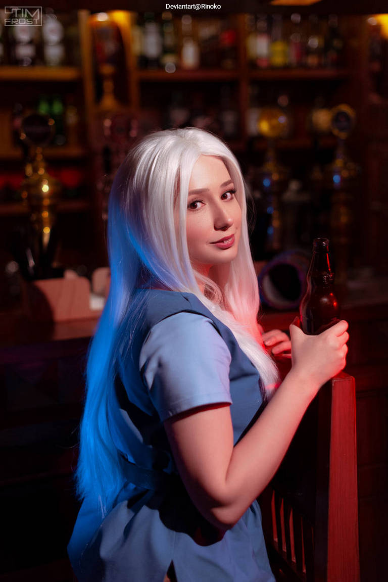 Disenchantment - Tiabeanie Mariabea Cosplaynie de la Rochambeau Grunkwitz (Bean) Cosplay costume showcase portrait