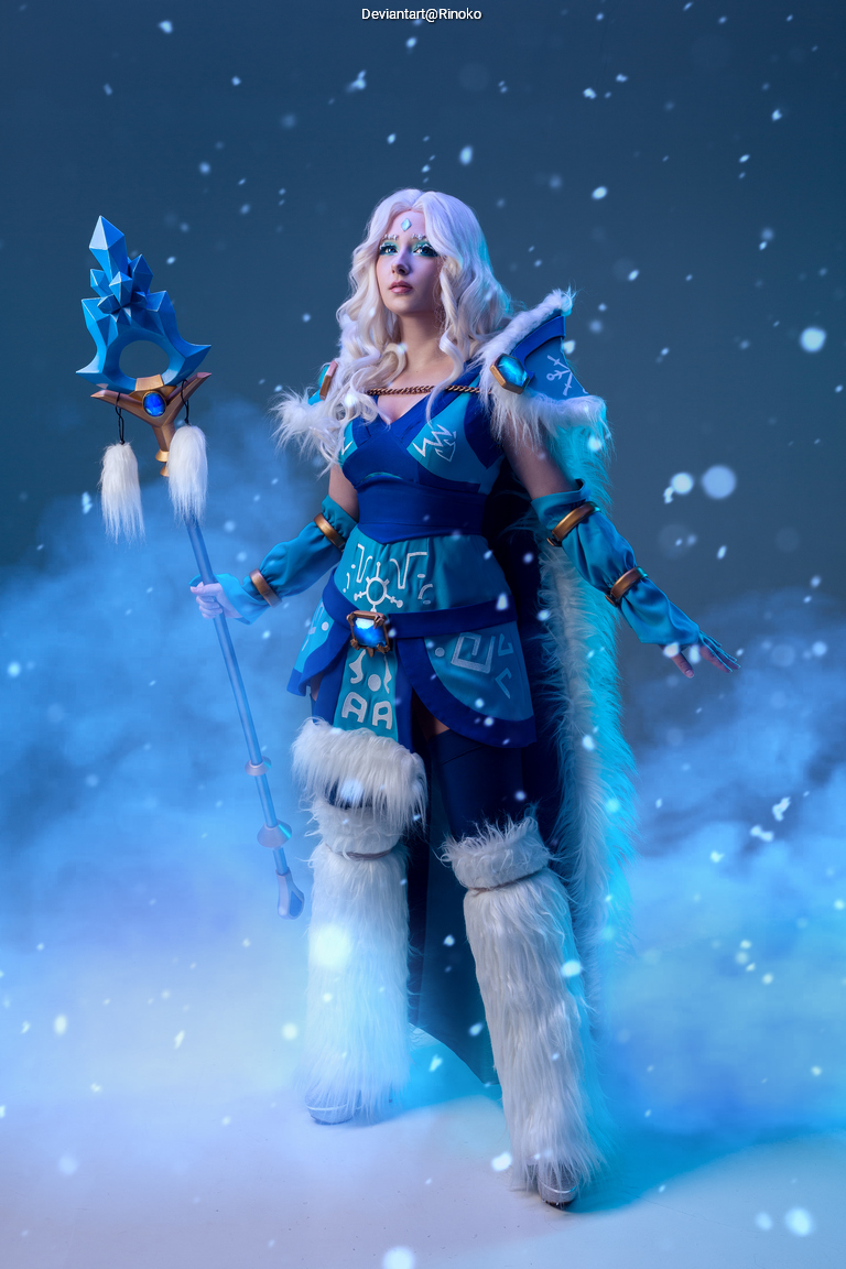Dota 2 - Rylai (Crystal Maiden) (Heart of the North) Cosplay - delicate portrait