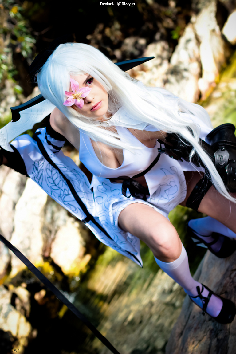 Drakengard 3 - Zero (Rose) Cosplay - authentic costume view