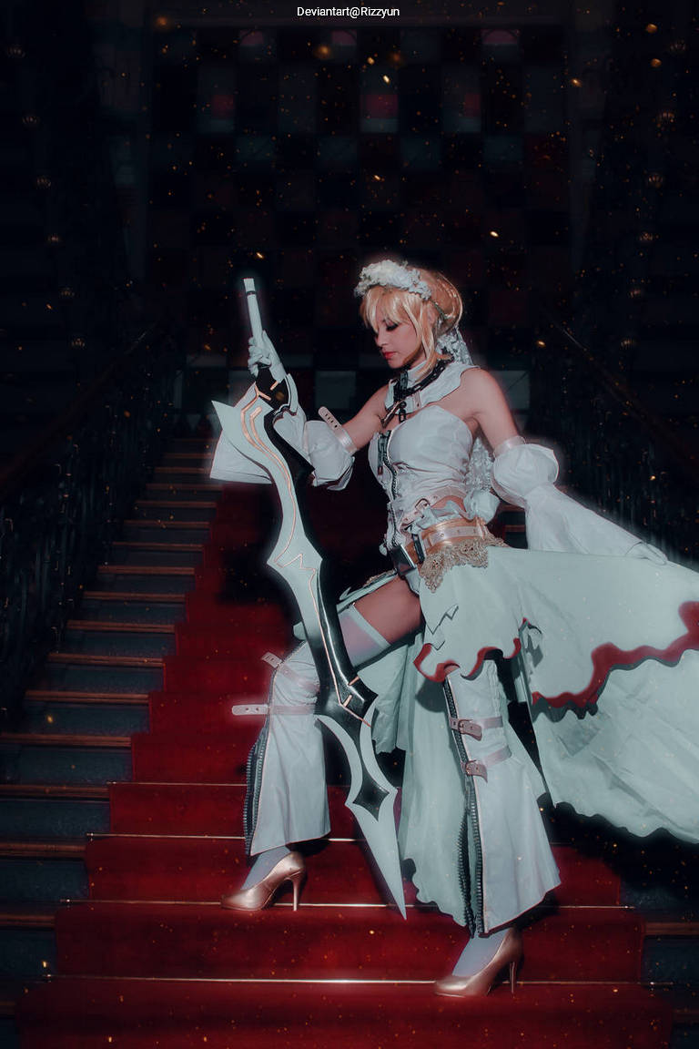 A character in an elaborate white costume with a long skirt and thigh-high boots stands on red stairs, holding a large, ornate sword. The scene is dimly lit, creating a dramatic atmosphere.