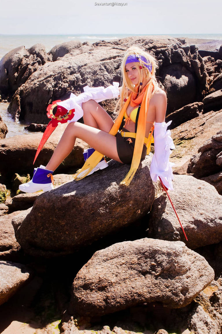 Final Fantasy 10-2 - Rikku Cosplay full body portrait