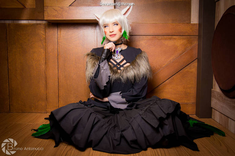 Final Fantasy 14 - Yshtola Rhul (Black Mage) (Shtola) (Master Matoya) Cosplay - recreation Final Fantasy 14 - Yshtola Rhul (Black Mage) (Shtola) (Master Matoya) Cosplay - recreation