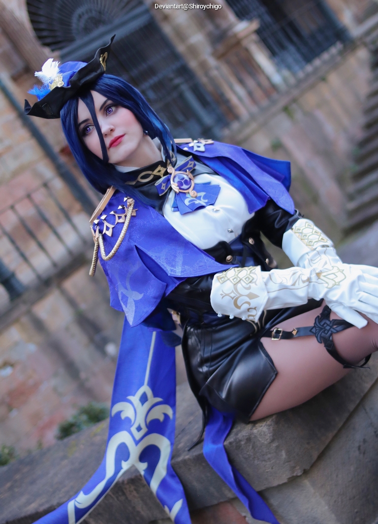 Genshin Impact - Clorinde (Candlebearer) (Sword of Honor) Cospay full length photo