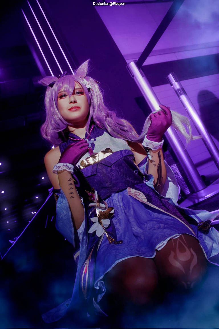 Genshin Impact - Keqing (Driving Thunder) (Piercing Thunderbolt) Cosplay full body portrait
