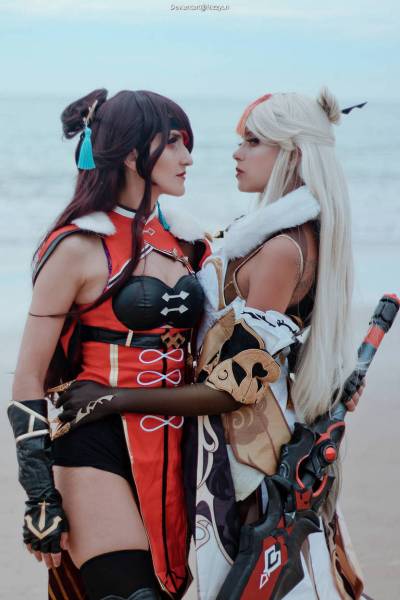 Genshin Impact - Ningguang (Gold Leaf and Pearly Jade) & Beidou (Uncrowned Lord of the Ocean) Cosplay