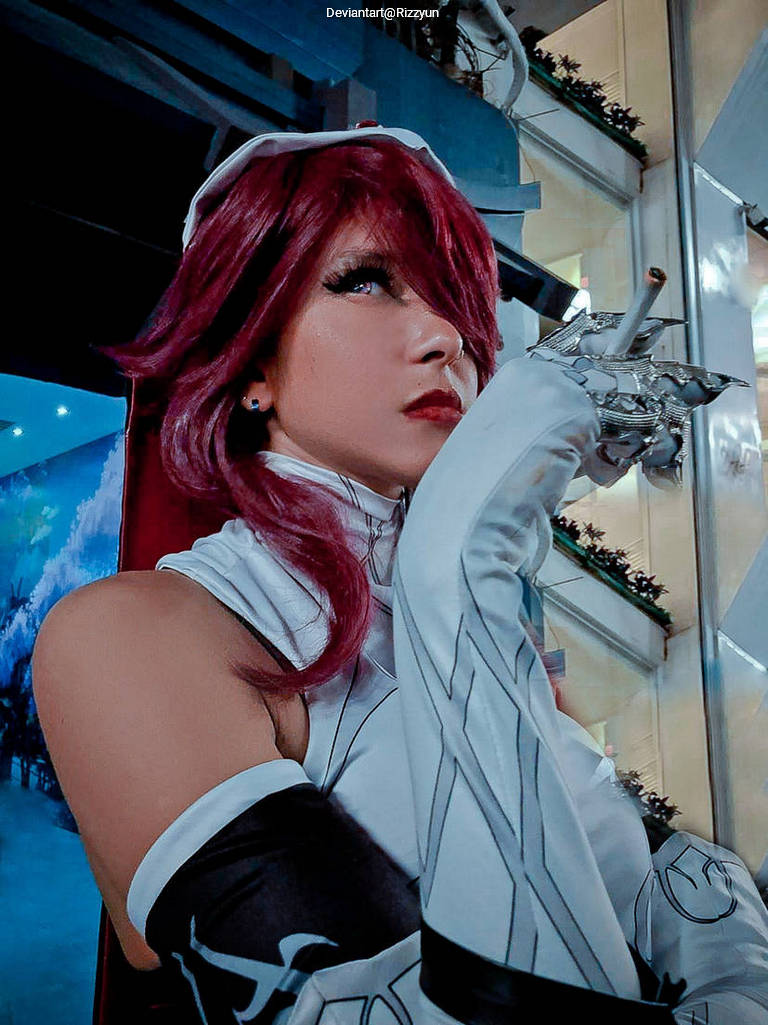 Genshin Impact - Rosaria (Thorny Benevolence) (Executors Thorns) Cosplay full body portrait