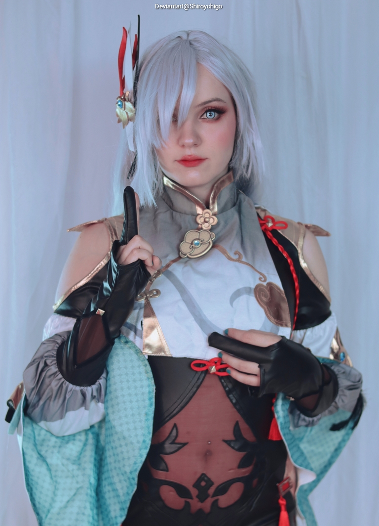 Genshin Impact - Shenhe (Lonesome Transcendence) (The Worlds Shackles) Cosplay full body portrait