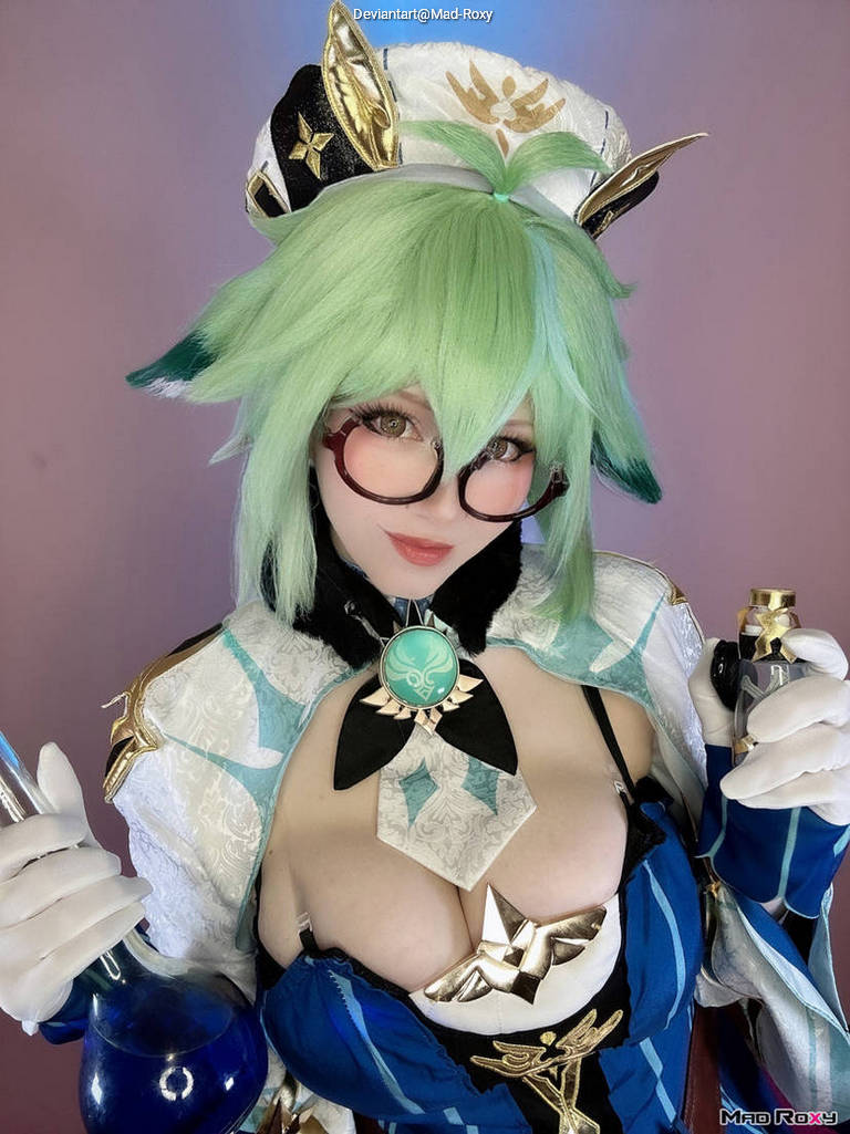 Genshin Impact - Sucrose (Harmless Sweetie) (Germinating Wind) Cosplay full length photo